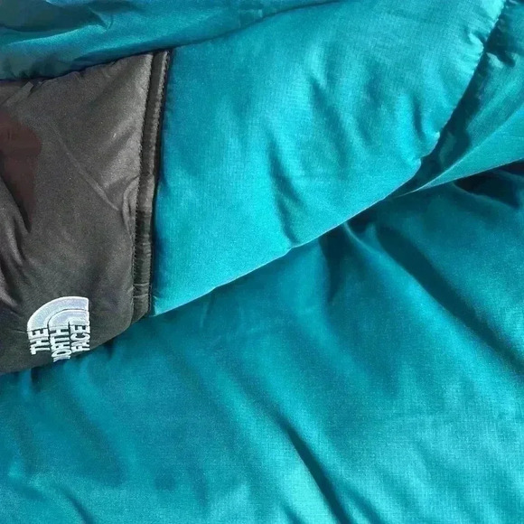 The North Face Men’s Green Puffer Jacket, Medium - Picture 12 of 13